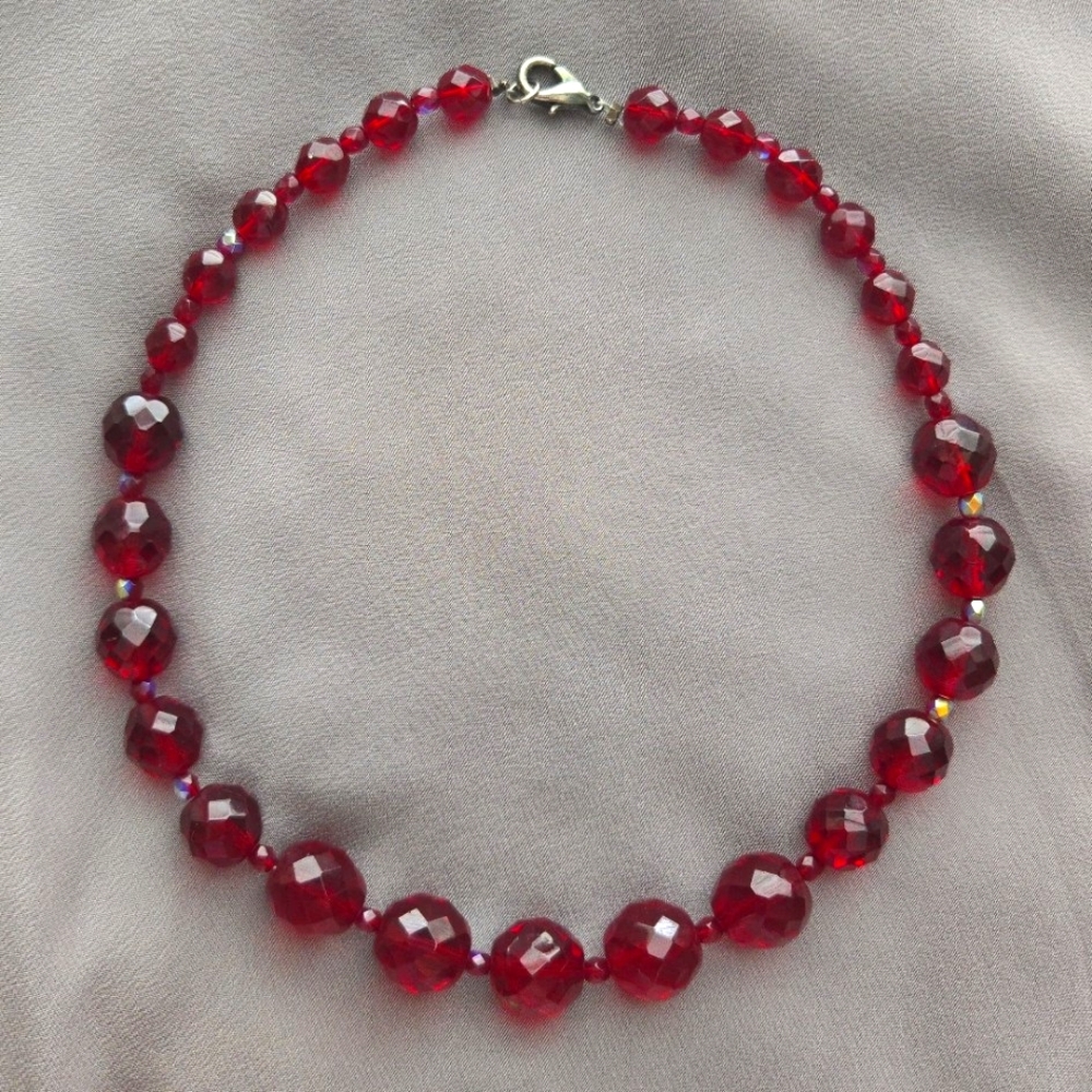 ( Anthropologie ) Faceted Crystal Beaded Necklace
